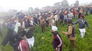 Cm Khattar Stage destroyed by farmers-3