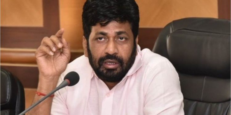 राज्यातला अनाथ आता ‘सनाथ’ होणार ; – राज्यमंत्री बच्चू कडू