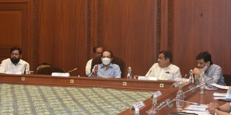 Thackeray Gadkari Meeting