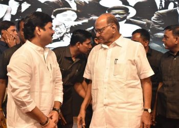 sharad pawar- dhananjay mumde