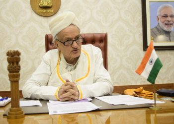 Hon Governor at University Convocation Prog 2