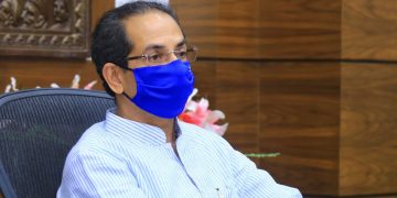 CM Uddhav Thackeray mask