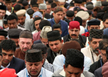 ‘ते’ मुसलमान आहेत…पण पाकिस्तान त्यांना मुसलमान मानतच नाही! असं का?