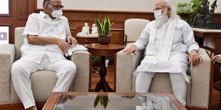 ‘ईडी’सारखीच आता ‘सीडी’चीही दहशत! त्यामुळे जास्तच गाजली मोदी-पवार भेट!