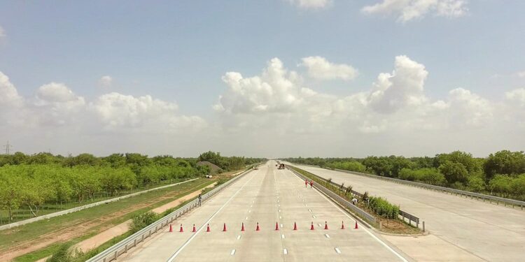 Mumbai-Delhi expressway