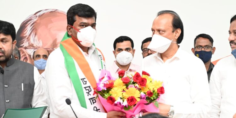 Guhagar Rajesh Bendal joins ncp
