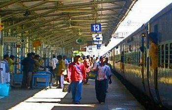 रेल्वे प्रवास