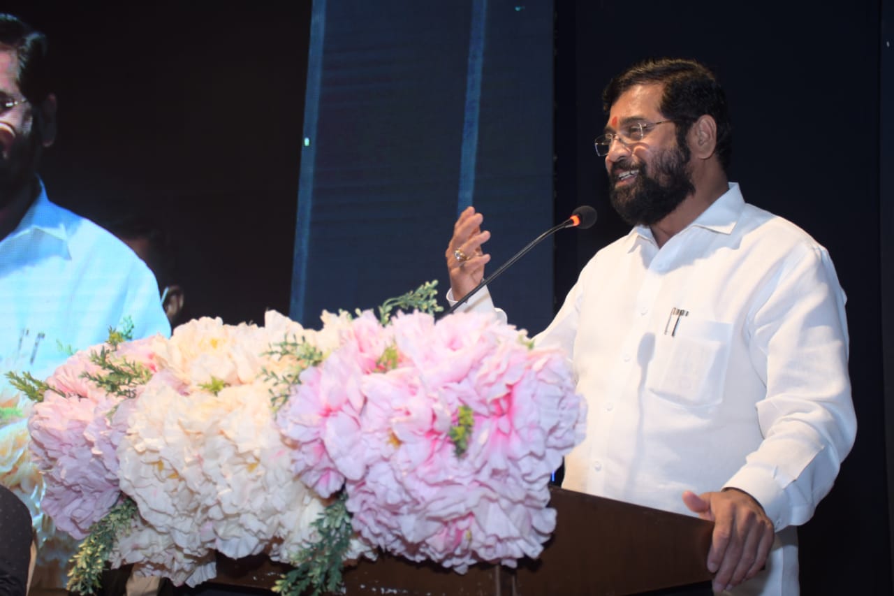 eknath shinde on redevlopment  of building