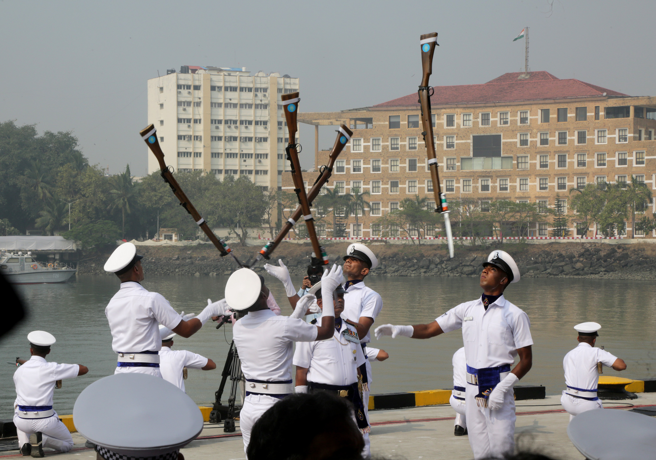 PRESIDENT’S STANDARD AWARDED TO 22ND MISSILE VESSEL SQUADRON