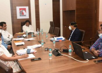 Ashok Chavan's instructions on undeveloped bridges