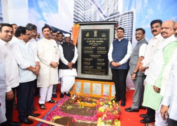 devendra fadanvis (2)