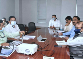 चित्रनगरी संदर्भातील आढावा बैठक 1