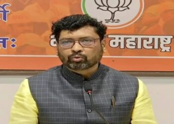 keshav upadhye on shivaji maharaj statue