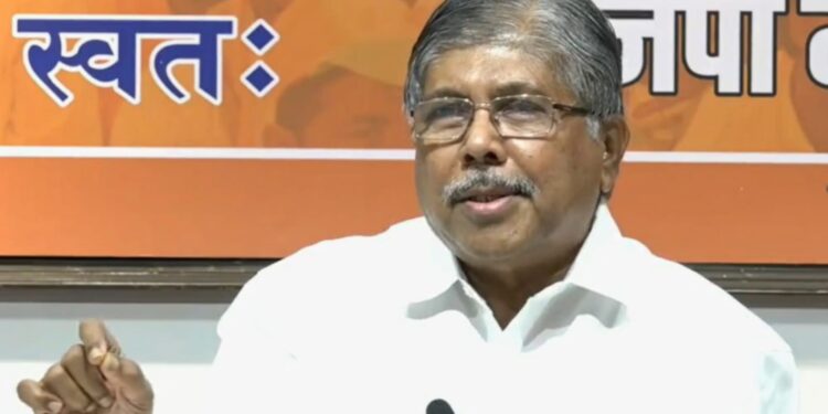 Chandrakant Patil critisize sharad pawar on Test of Pune Metro project