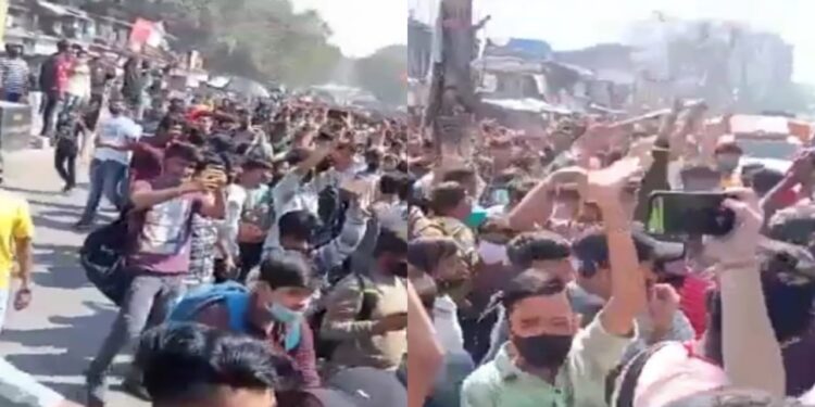 Agitation Outside Varsha Gaikwad House