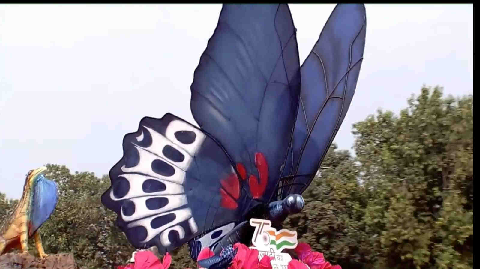 Maharashtra's Biodiversity Standards painting Attracted peoples attention at rajpath 