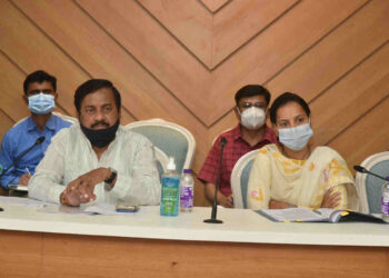 Aditi Tatkare instruction on flood control measures at Mahad