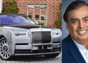Mukesh Ambani buys Rolls Royce car in Mumbai