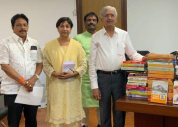 Publication of 53 book of Sahitya Sanskriti Mandal by Subhash Desai