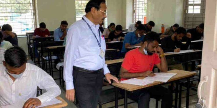 Kishor Raje Nimbalkar's surprise visit to examination centers in Pune