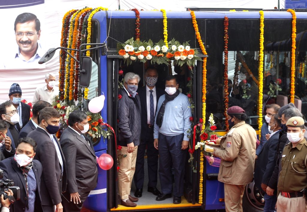 low floor acessible buses