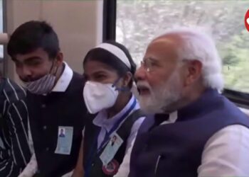 छत्रपती शिवाजीमहाराज पुतळ्याचं पंतप्रधान नरेंद्र मोदींच्या हस्ते अनावरण