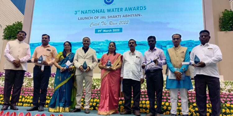 Maharashtra received 4 National Water Awards