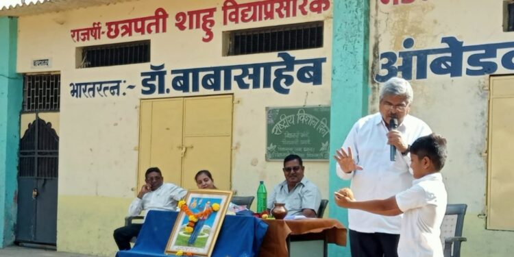 National Science Day program in Ulhasnagar at Matoshri Ramabai Ambedkar School