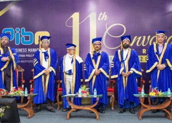 Rajesh Tope at PIBM's Eleventh Graduation Ceremony