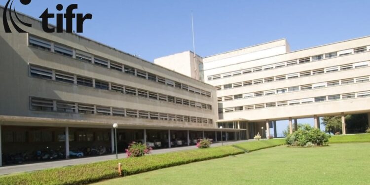 TIFRच्या कर्मचाऱ्यांना सल्ला: “सोशल मीडियावर सरकारविरोधी पोस्ट टाळा!”