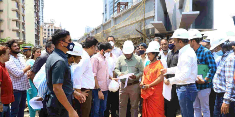 Aditya Thackeray inspected Delai Road bridge And hindmata underground rain water tank