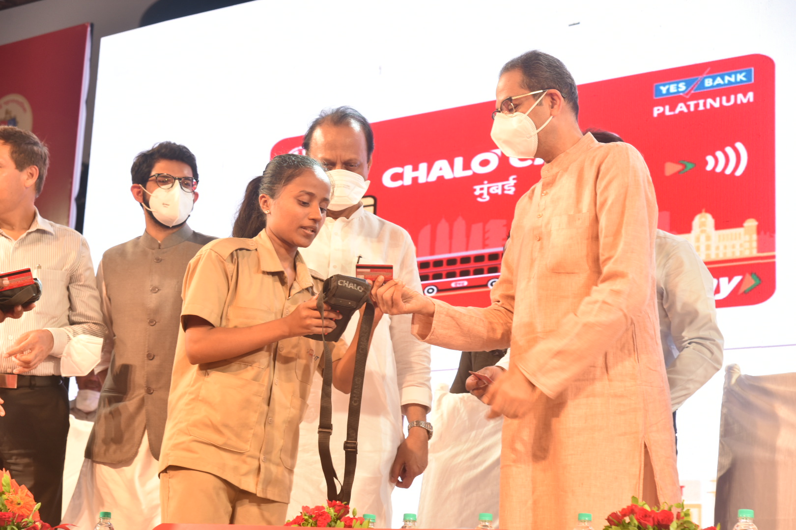 CM Uddhav Thackeray Inaugrated Best Chalo App Card