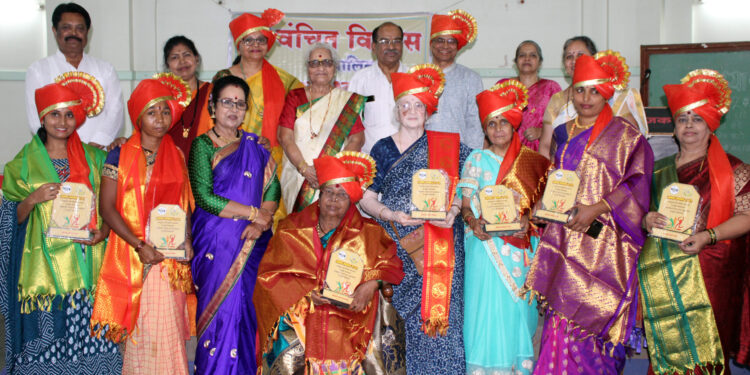 Opinion of Dilip Deshmukh at Abhaya Sanman Sohala