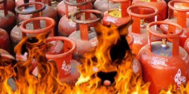 Lpg domestic cylinder price hike 7-5-22