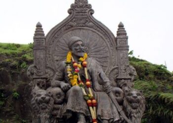 Dr ganesh golekar on insult of national heros main