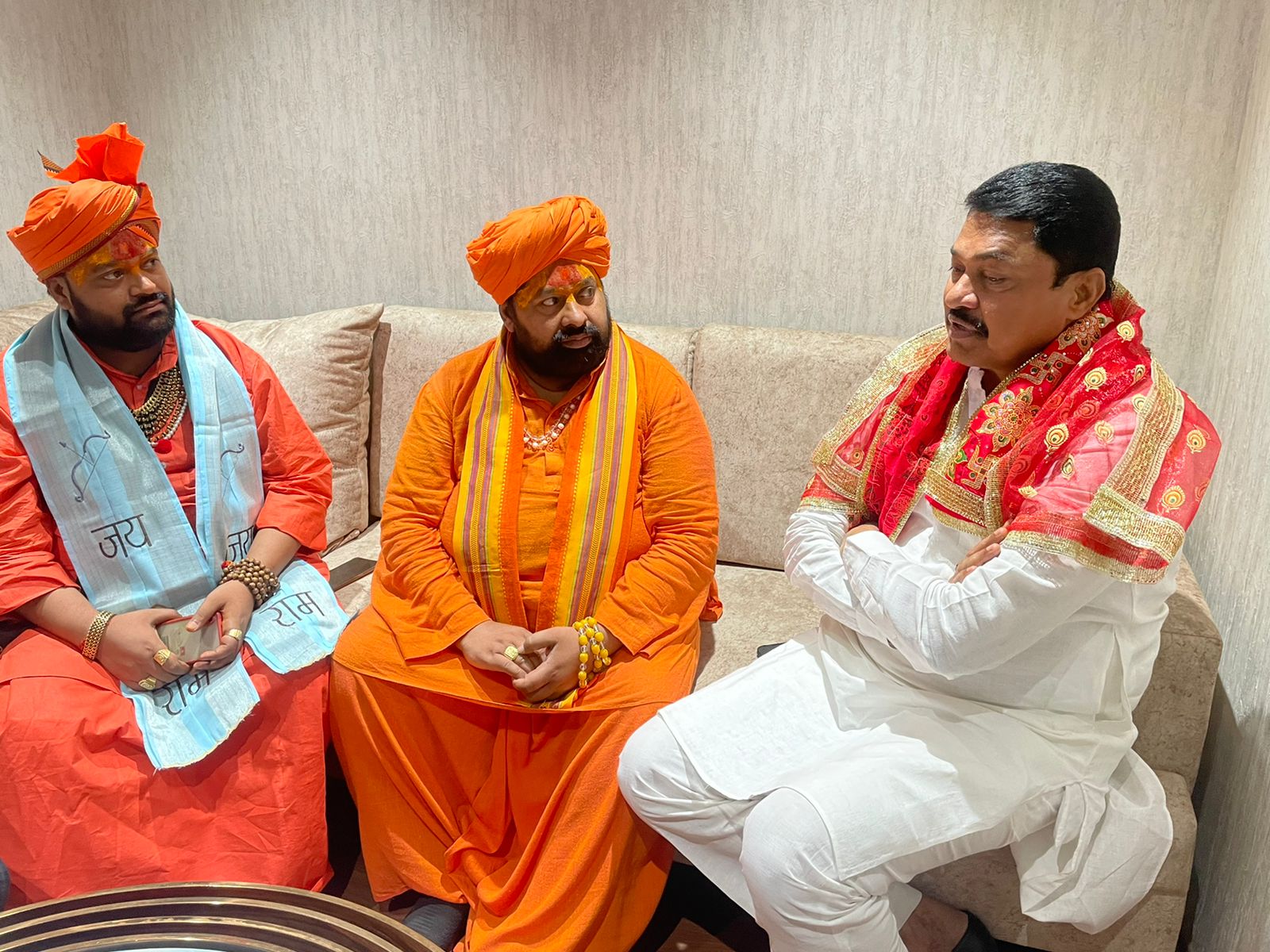 Ayodhya Mahanta Invited Nana Patole to visit Ayodhya