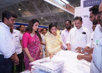 A textile fair on occasion of Shahu Maharaj Smriti Shatabdi