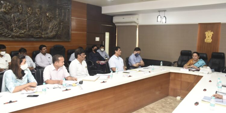 Neelam Gorhe Meeting with All Workers Union" of Sub Mill Workers