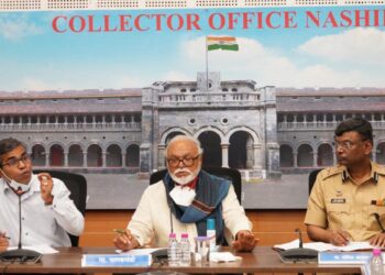 Chhagan Bhujbal's order to increase the number of swab tests in Nashik