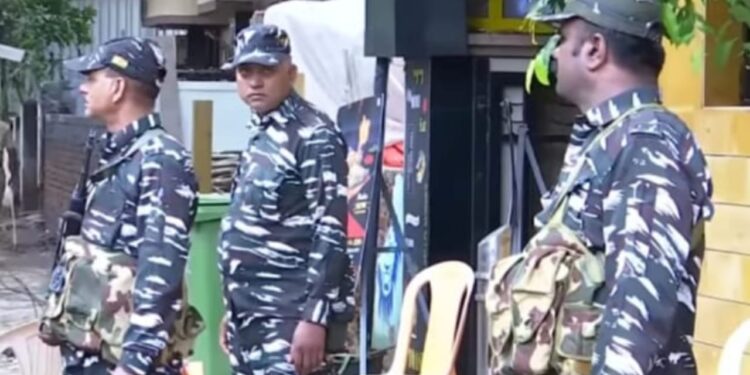 Security Outside Sada sarvankar House