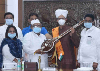 Invitation to CM Uddhav Thackeray for Ashadi Maha Puja