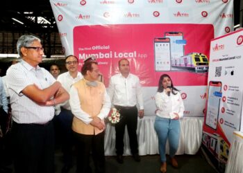 Track Central Railway location through Yatri App