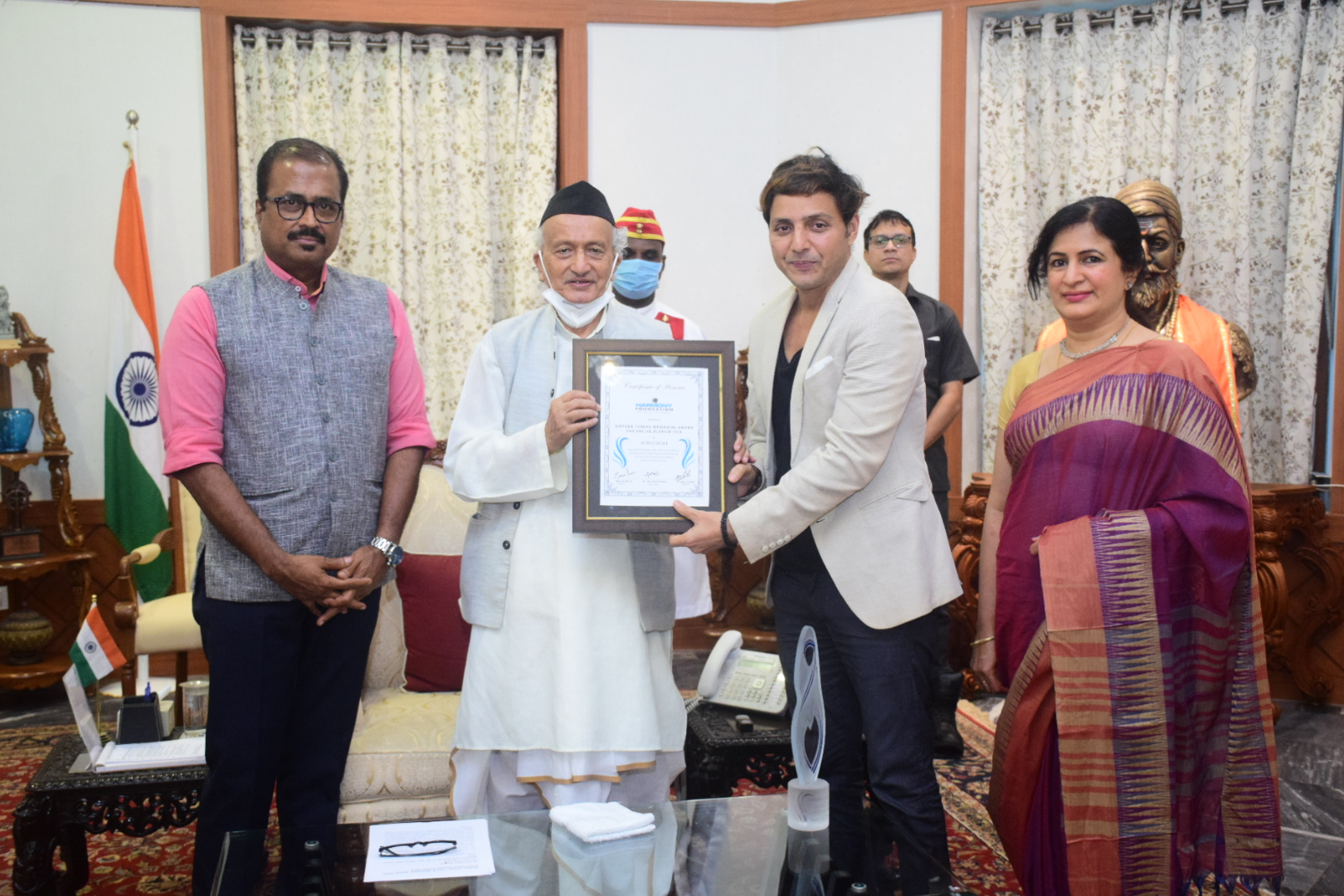 Governor presents Mother Teresa Memorial Award to Dia Mirza, Afroz Shah 2