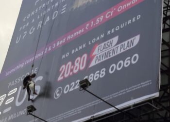 no insurance cover for labors who put hoarding on highted spots