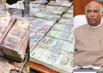 Two people bought old currency notes worth 62 lakhs in Delhi