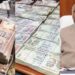 Two people bought old currency notes worth 62 lakhs in Delhi