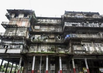 Mhada Buildings In Colaba