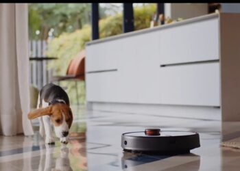 आता घर स्वच्छ ठेवणार रोबोटबाई! स्वत:च करणार साफसफाई!!