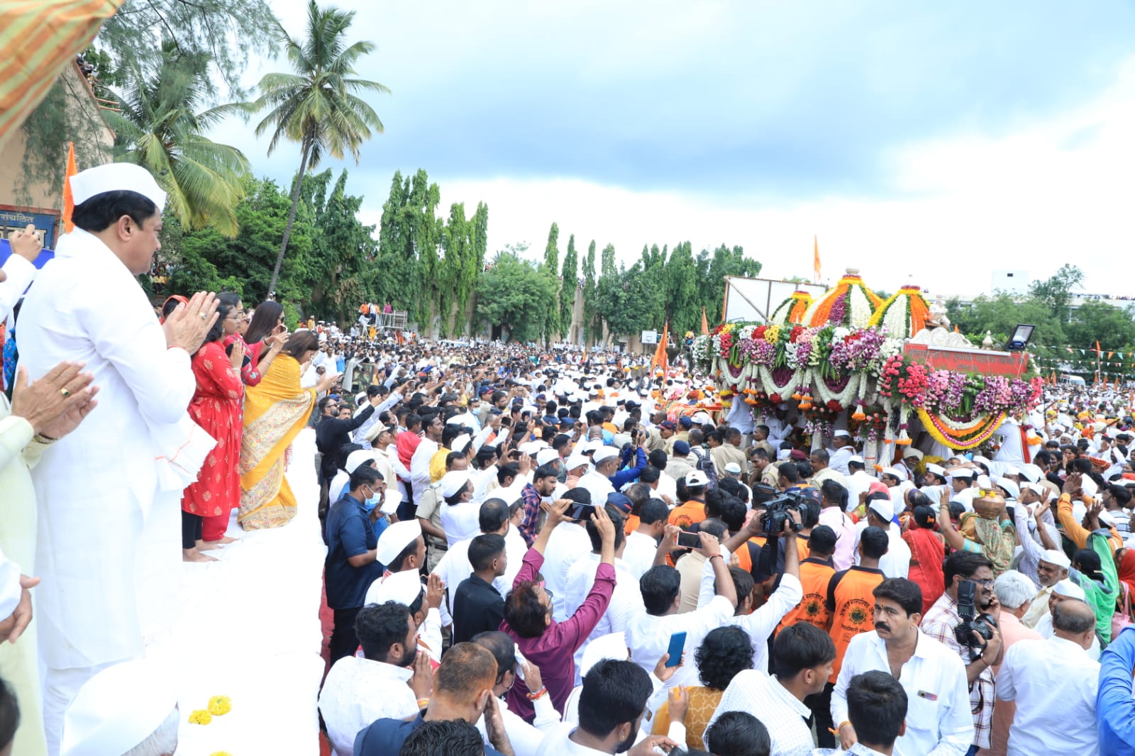 Nana Patole In Tukaram maharaj palkhi