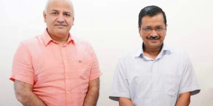 Arvind Kejriwal, Manish Sisodia On Gujrat Visit